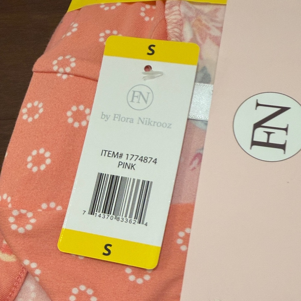 Flora Nikrooz Coral Floral 3 piece Pajama Lounge Set - Picture 4 of 13